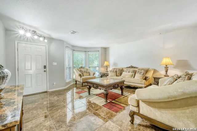 7815 Ironside Port San Antonio, TX 78227