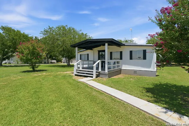 1500 FLEMING DR Seguin, TX 78155