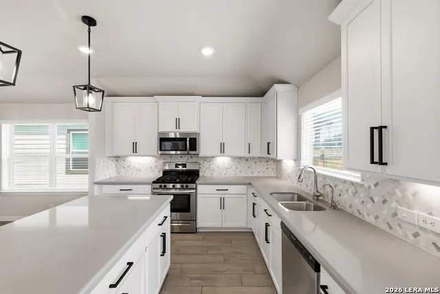 2118 Gabby Cole Ln San Antonio, TX 78253