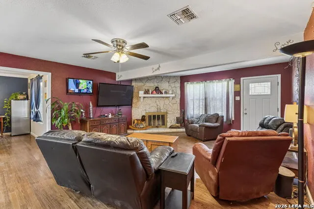 600 Winburn Ave Schertz, TX 78154