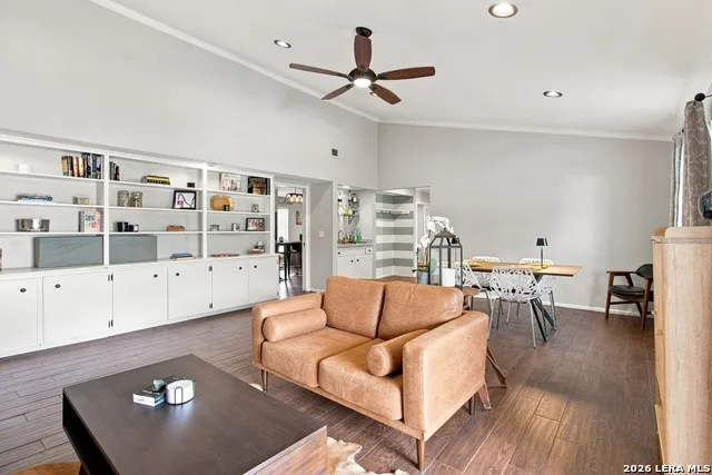 3803 Barrington St #3D San Antonio, TX 78217