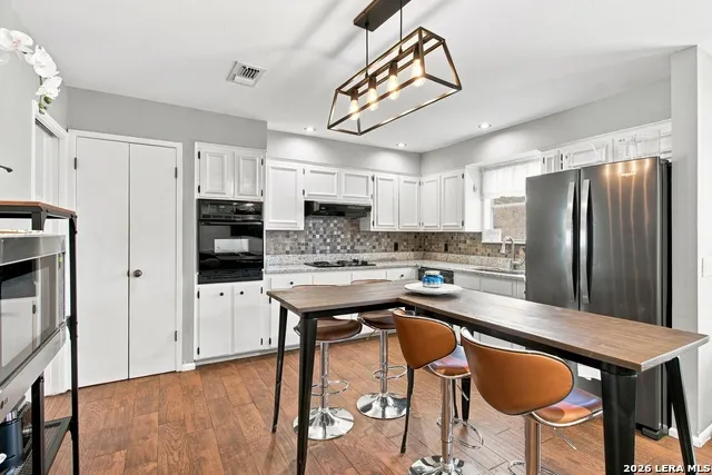 3803 Barrington St #3D San Antonio, TX 78217