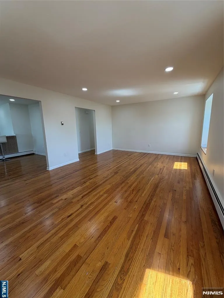 31 Marginal Road Rutherford, NJ 07070