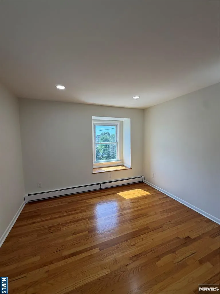31 Marginal Road Rutherford, NJ 07070