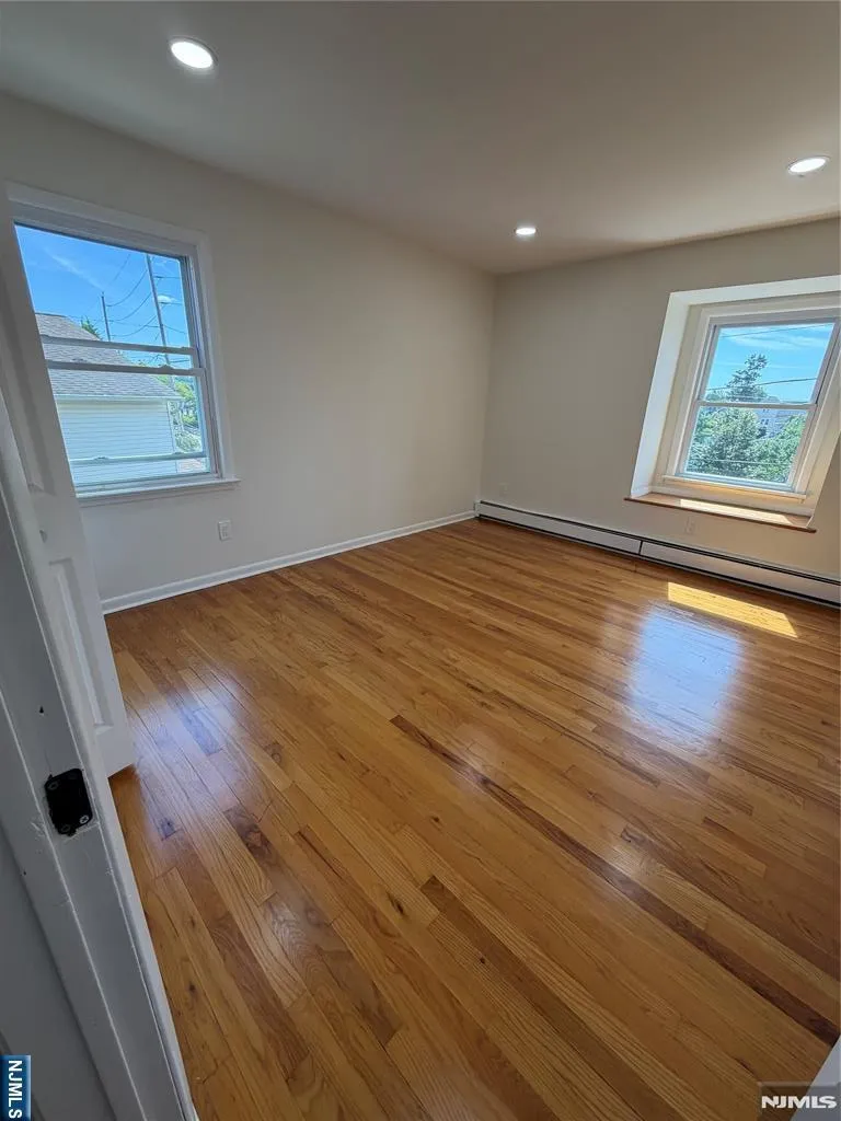 31 Marginal Road Rutherford, NJ 07070
