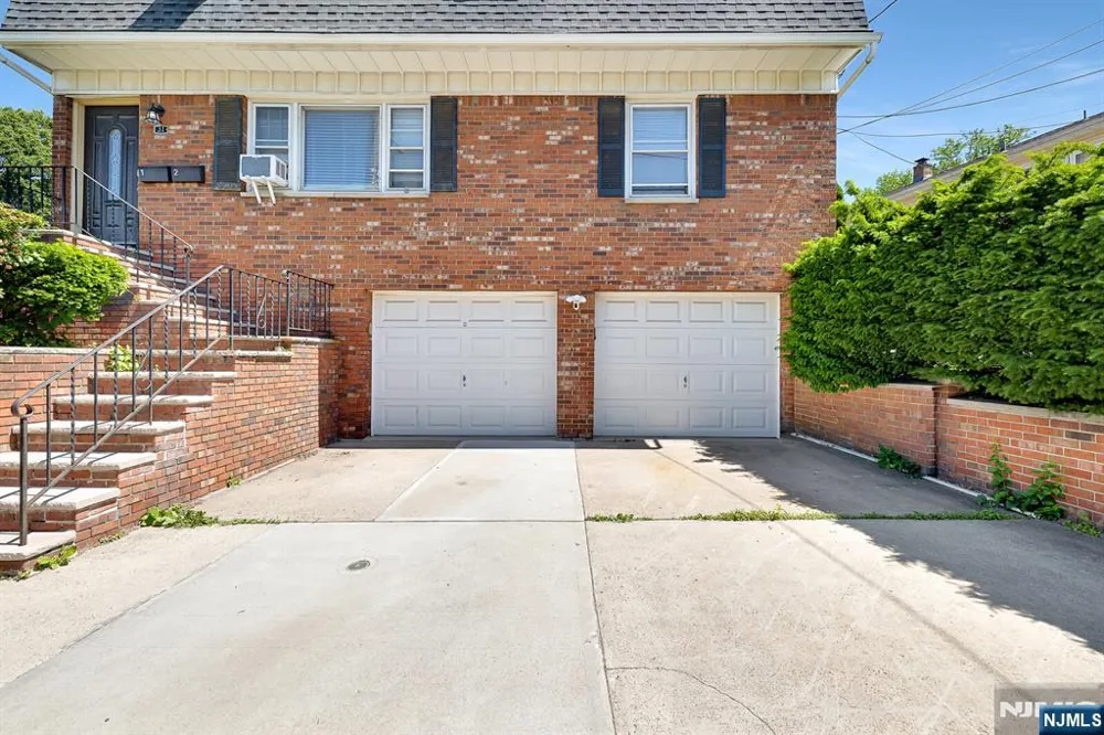 31 Marginal Road Rutherford, NJ 07070