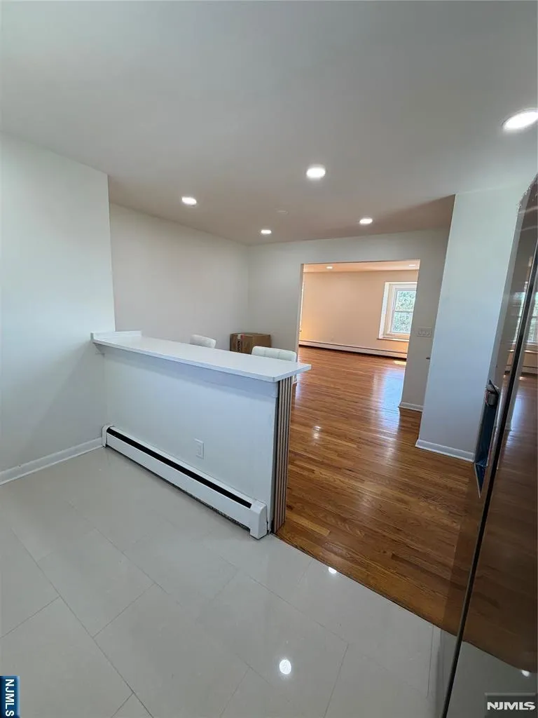 31 Marginal Road Rutherford, NJ 07070