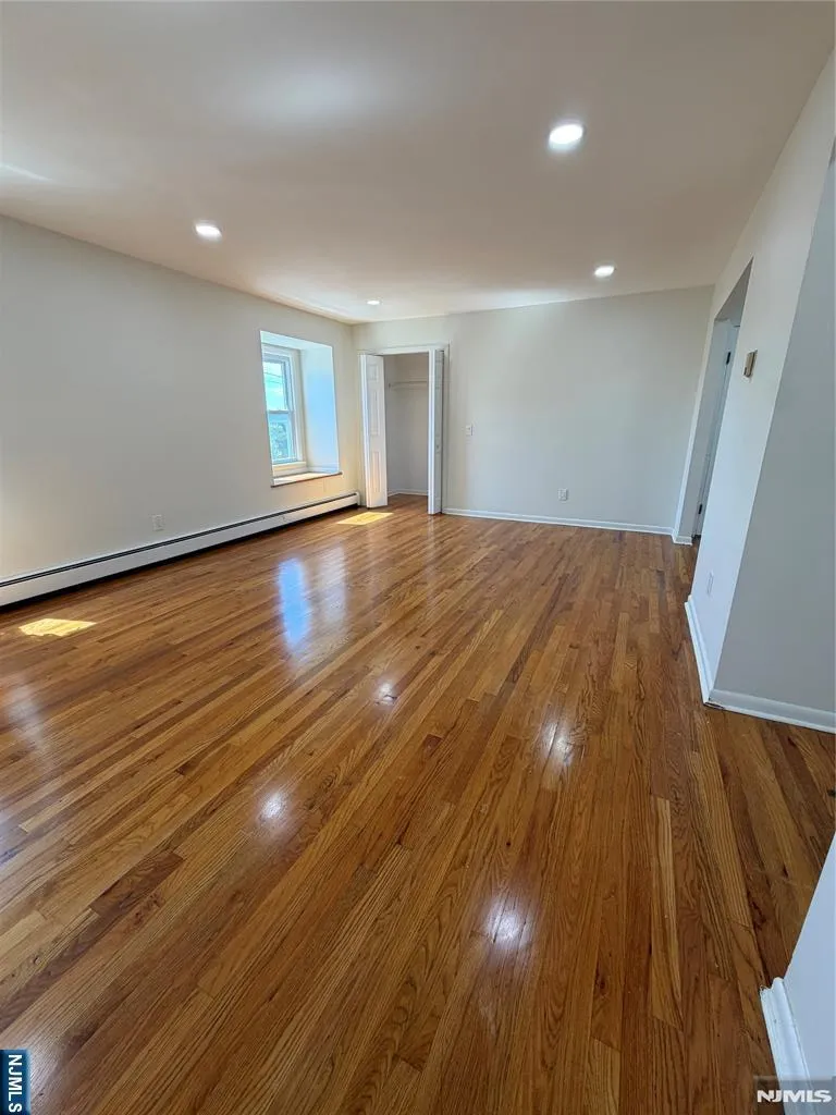 31 Marginal Road Rutherford, NJ 07070