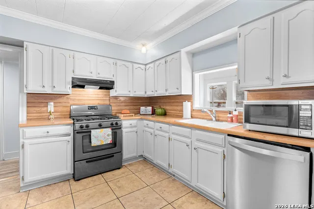 608 E Mulberry San Antonio, TX 78212