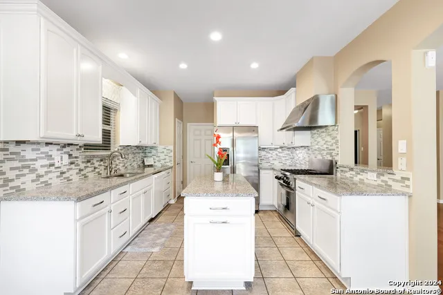 5 Willow Heights Dr San Antonio, TX 78254