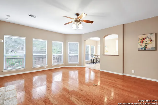 5 Willow Heights Dr San Antonio, TX 78254