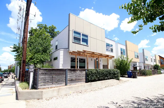 236 E Cevallos Unit UNIT 101 San Antonio, TX 78204