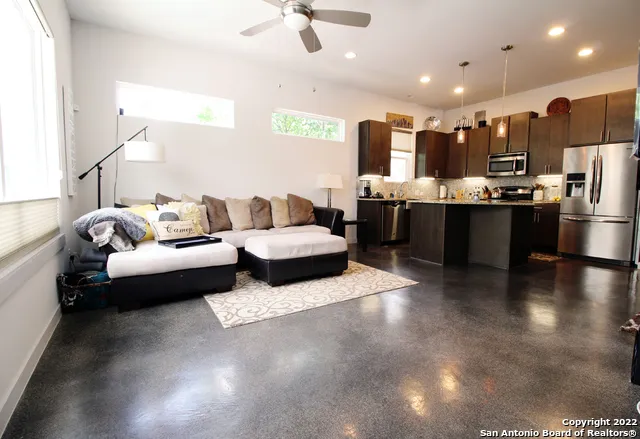 236 E Cevallos Unit UNIT 101 San Antonio, TX 78204