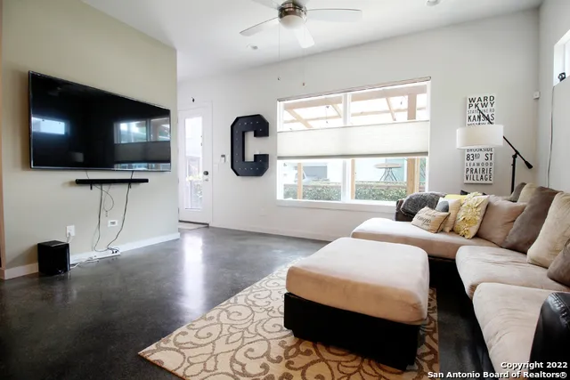 236 E Cevallos Unit UNIT 101 San Antonio, TX 78204