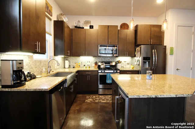 236 E Cevallos Unit UNIT 101 San Antonio, TX 78204