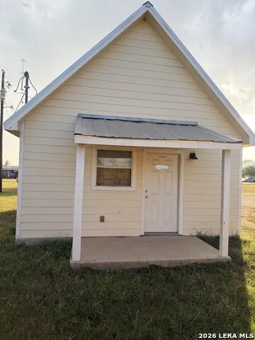 403 (CABIN 107) FREE TIMBER ST