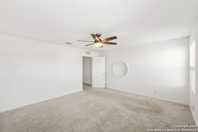 5639 PEARL MDW Converse, TX 78109