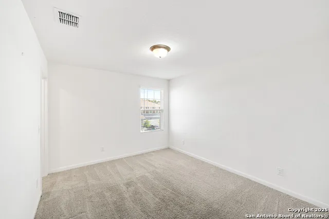 5639 PEARL MDW Converse, TX 78109