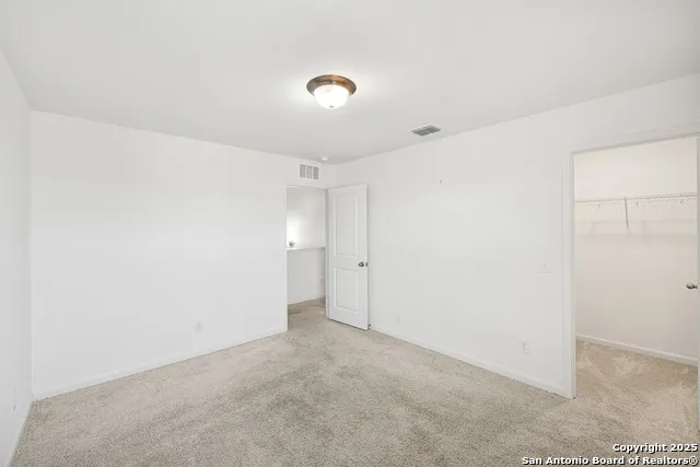 5639 PEARL MDW Converse, TX 78109