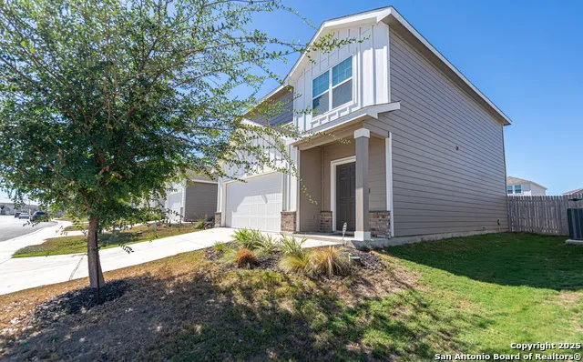 5639 PEARL MDW Converse, TX 78109