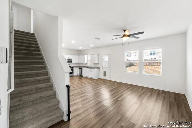 5639 PEARL MDW Converse, TX 78109