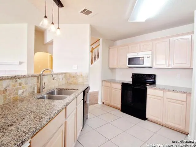 7326 Tamburo San Antonio, TX 78266