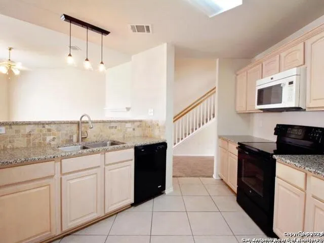 7326 Tamburo San Antonio, TX 78266