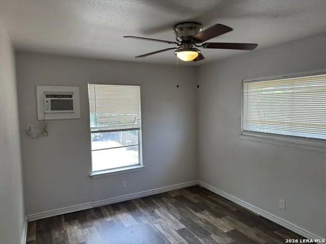 3614 Neer Unit 3 San Antonio, TX 78201