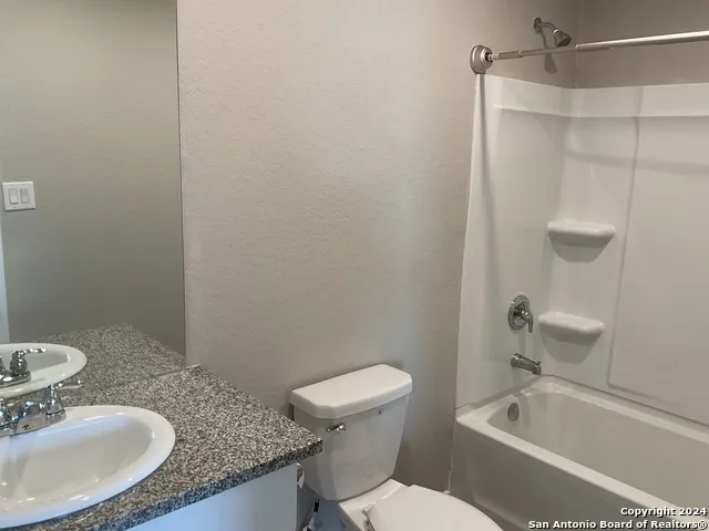 5813 COMPANION LOOP Bulverde, TX 78163