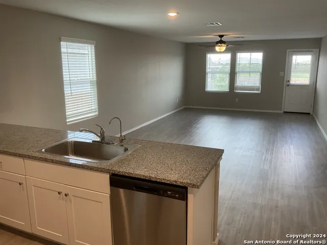 5813 COMPANION LOOP Bulverde, TX 78163