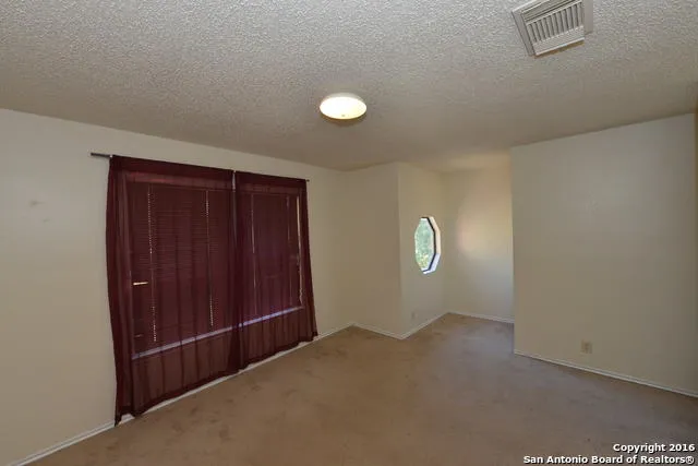 4914 Port Kenton San Antonio, TX 78240