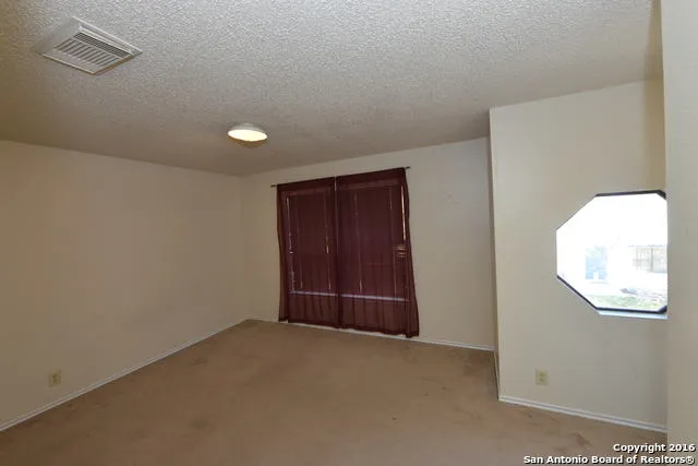 4914 Port Kenton San Antonio, TX 78240