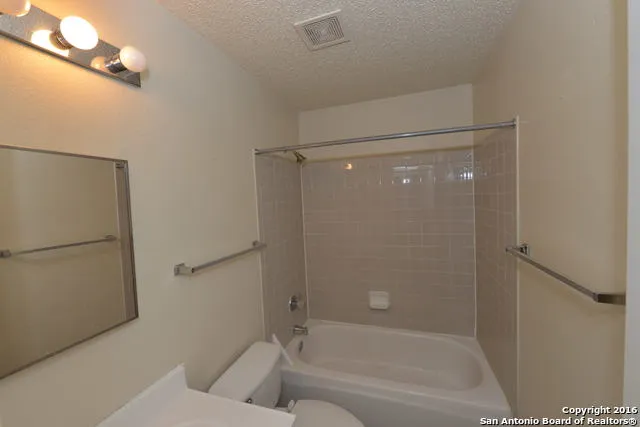 4914 Port Kenton San Antonio, TX 78240
