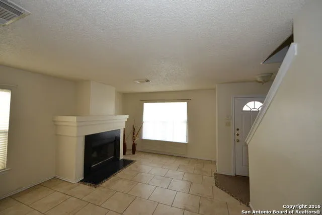 4914 Port Kenton San Antonio, TX 78240