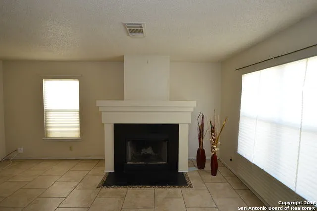 4914 Port Kenton San Antonio, TX 78240