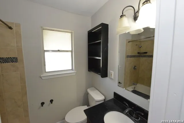 7217 Leading Oaks Live Oak, TX 78233