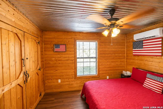 28 Pvt Road 3855 Utopia, TX 78884