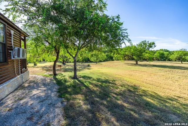 28 Pvt Road 3855 Utopia, TX 78884