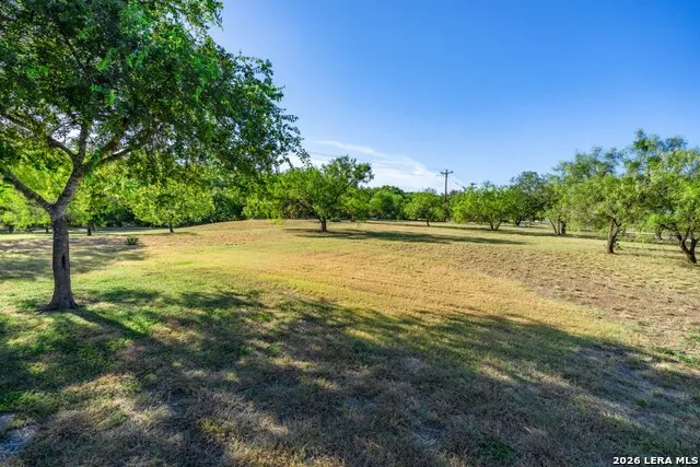 28 Pvt Road 3855 Utopia, TX 78884
