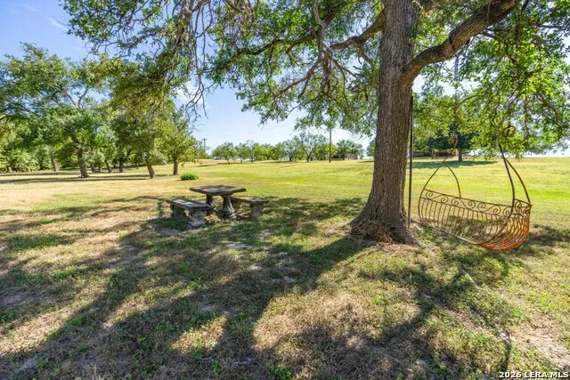 28 Pvt Road 3855 Utopia, TX 78884