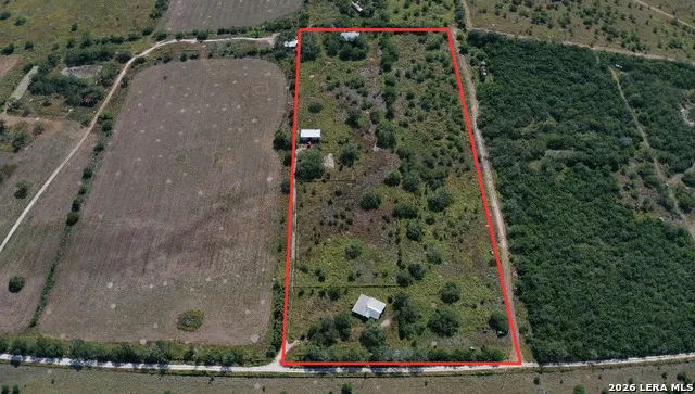 2894 County Road 510 Skidmore, TX 78389