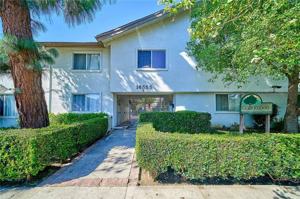 18555 Collins Street #C26 Tarzana, CA 91356