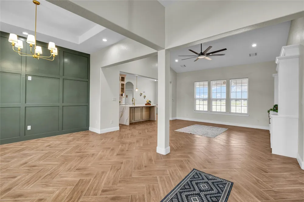 755 Sunset Trail Angleton, TX 77515