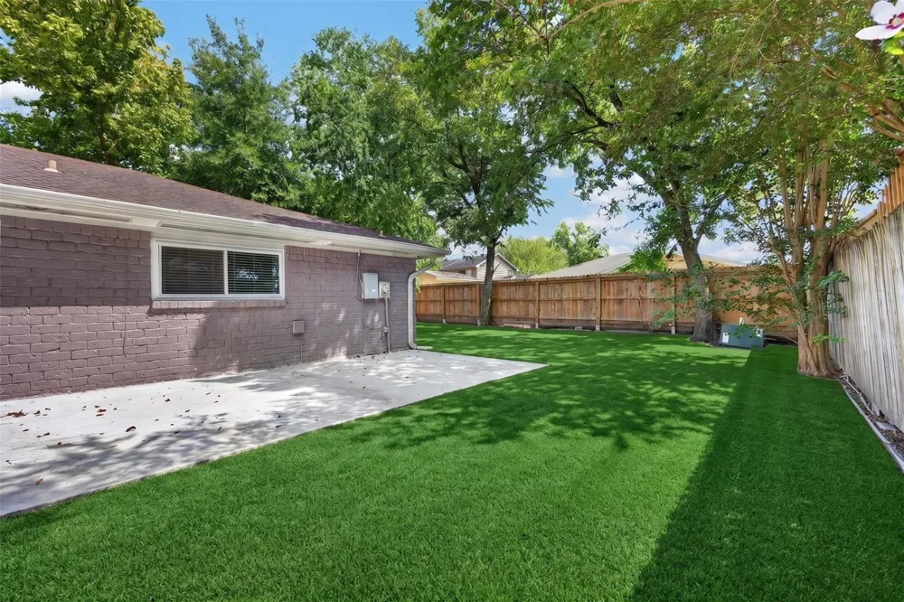 11307 Langdon Lane Houston, TX 77072