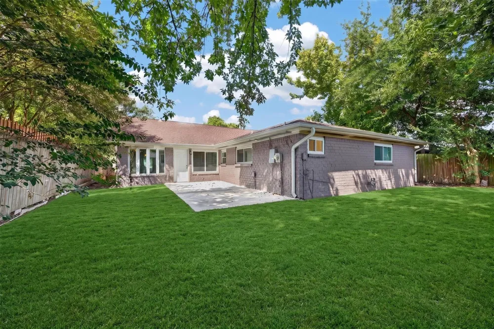 11307 Langdon Lane Houston, TX 77072