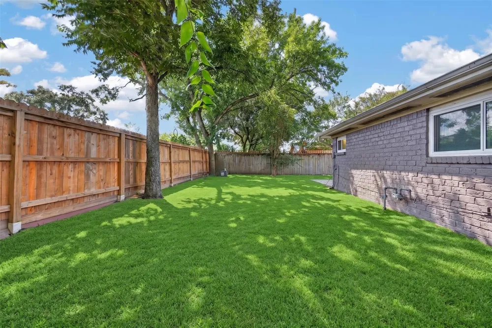 11307 Langdon Lane Houston, TX 77072