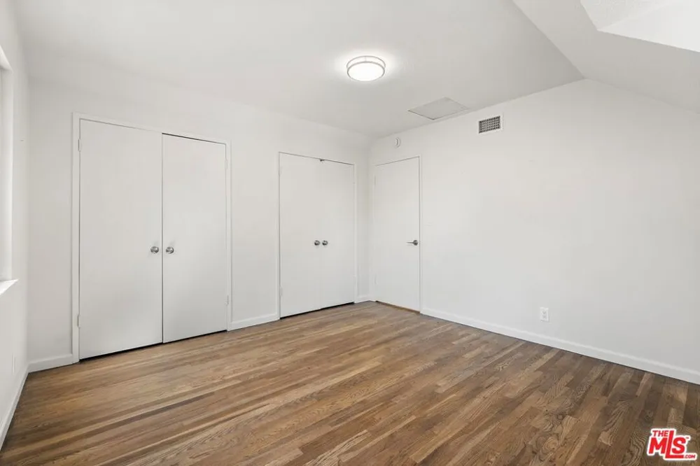 6525 Lubao Avenue Los Angeles, CA 91367