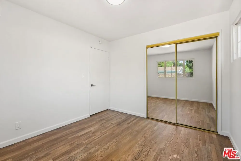 6525 Lubao Avenue Los Angeles, CA 91367