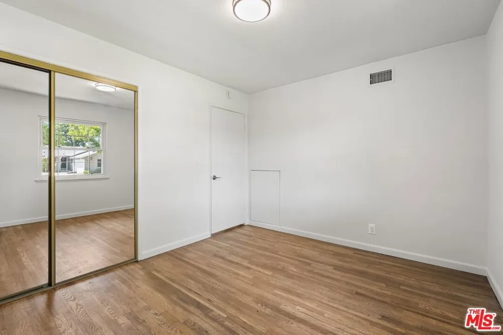6525 Lubao Avenue Los Angeles, CA 91367