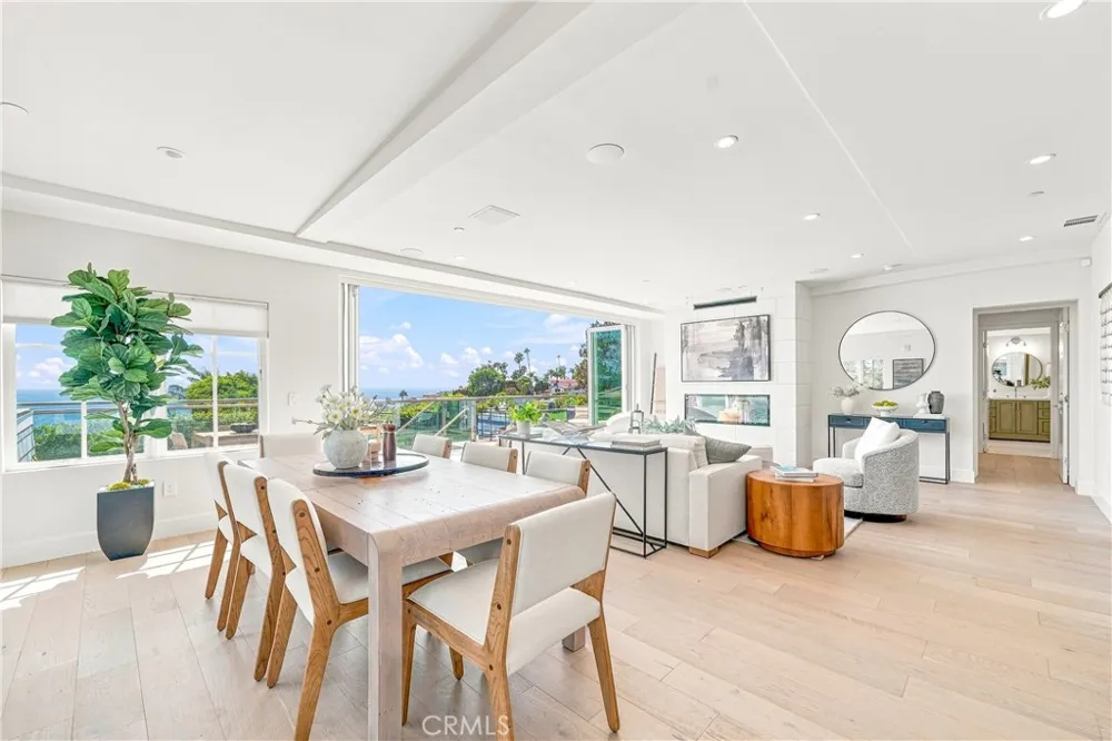 1373 Coast Highway Laguna Beach, CA 92651